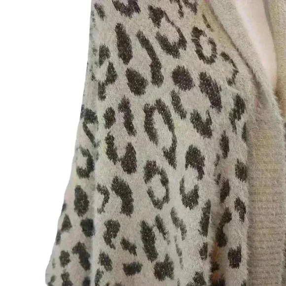 Look By M Animal Cheetah Print Black Beige Open Front Fuzzy Cardigan Size Small - Picture 7 of 8